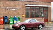 <b>Springfield - 29146 - </b>Home of the Simpson's. Click or Clack of Car Talk (who can tell them apart) is fond of saying there is a town named Springfield in every state in the nation, well, here is the South Carolina one. Yes, that is rain pouring down. Every Post Office in this gallery was taken on the same rainy Sunday morning, but this was the only picture I had to stand under an umbrella to take. (02/15/04) Springfield - 29146