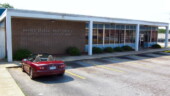<b>Laurens - 29360 - </b>Almost a mirror image of the Honea Path Post Office. (6/17/2007) Laurens - 29360
