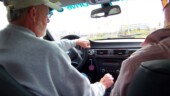 <b>Back Seat Photographer - </b>With about an hour left on the clock before they stop the driving we decide to take a couple more laps. First, I drive the three of us in a 325xi with Donna sitting in the back taking photos. (04/09/07 - Sterling, VA) Back Seat Photographer