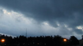<b>Dark Sky - </b>Taken last Friday morning in the work parking lot on the way in. Ivan was moving north, a ways west of us, causing some dark and fast moving clouds to fill the sky. We got a little rain, but not much else from this storm, others to the west and then north of us were not so lucky. (09/17/04) Dark-Sky