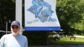 There are very few Ski Resorts within driving distance of us, Sapphire Valley in North Carolina was out best bet. Turns out the only way to get the name of the "resort" and "ski area" in the same frame was to take a picture of one of the many banners hanging from nearly every light post that populated the parking area. (8/23/14) Destination - Ski Resort No Snow