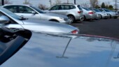 <b>Plenty To Choose From - </b>When the three of us arrive at the dealer there are plenty of cars just sitting around waiting to be driven. We quickly hop in a 750Li to start racking up the miles. (04/09/07 - Sterling, VA) Plenty To Choose From
