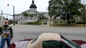 <b>Destination - State Capitol Building, South Carolina:</b>
Without risking arrest there is about one spot where you can get a good picture of the SC State Capitol building and we circled the place twice until we found it. (1/11/15) Destination - State Capitol Building, South Carolina
