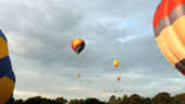 <b>Full Sky - </b>Today also saw lighter winds so that there were only one or twp balloons didn't get airborne. We lost count, but I bet a couple dozen actually got to fly. (09/21/08) Full Sky