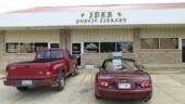 We took the very first chance we got to get off I-59 in Alabama and we pulled into a little strip next to a convenience store. And there was the town library. (5/11/14) Destination - Library