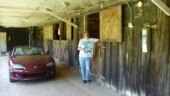 Fortunately for me my neighbor across the street trains horses for a living, so getting into a horse barn was not to hard. Too bad almost all the thoroughbreds have left town to go racing so she couldn't rustle up a couple to pose in the stalls. (5/26/14) Destination - Barn