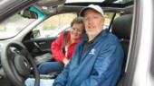 <b>Say Cheese - </b>The crew member who loaded us up in the car was so enamored with my digicam she asked to use it to take our picture. She really liked the camera, but refused to trade it straight up for the X3. (03/29/07 - Columbia, SC) Say Cheese
