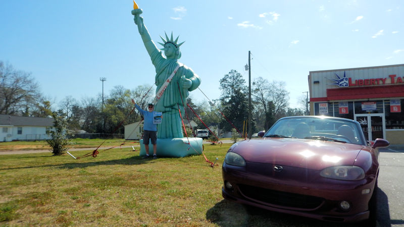 Destination - Famous Statue