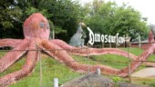 <b>Giant Octopus</b> - Good thing there was a fence with barbed wire on top to keep this monster from devouring unsuspecting kids in the parking lot. (09/01/12) Giant Octopus