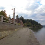 <b>Langely Waterfront - </b>We were all in the Sebring with the top down and took a little drive to the next small artsy kind of town called Langely. We got out of the car and puttered around in some shops and then took a little walk along their waterfront park. (09/30/06) Langely Waterfront