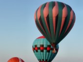 <b>Here We Go - </b> The sky is full of almost everyone now. (09/09/07) Here We Go