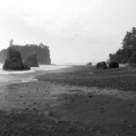 <b>Ruby Beach Sea Stacks - </b>To get to Ruby Beach you have a short hike down a steep, winding path and 30 yards of very large driftwood logs to climb over, but it is worth the effort. (05/31/07) Ruby Beach Sea Stacks