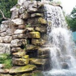 <b>Lemur Island Falls - </b>We were photographing a waterfall a day on the trip up and had hopes of trying to find one for every day of the trip, but after having to resort to taking a photo of a man made falls in a zoo, the steam ran out on that idea. (06/30/07) Lemur Island Falls