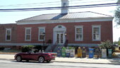 <b>Kingtree - 29556 - </b>Nice older Post Office in Kingstree where it looks like they added on instead of building a newer larger one on the outskirts of town. (03/01/08) Kingtree - 29556