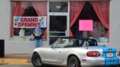 <b>Grand Opening: </b>Serendipitously stumbled on a Grand Opening sign on the square in Sandersville, Georgia on our way down to Macon this morning. (2/24/18)